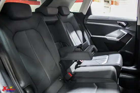 AUDI-Q3-2020
