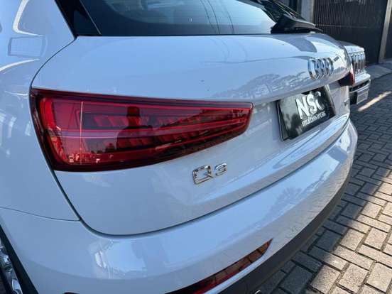 AUDI-Q3-2018
