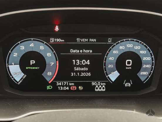 AUDI-Q3-2023