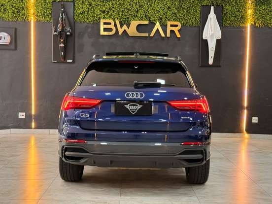 AUDI-Q3-2022