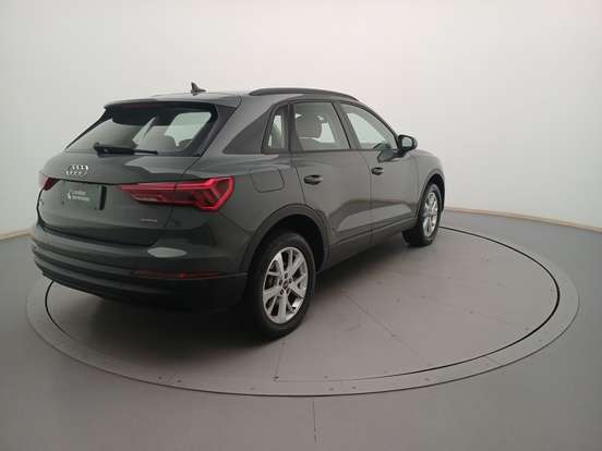 AUDI-Q3-2024
