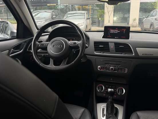 AUDI-Q3-2014