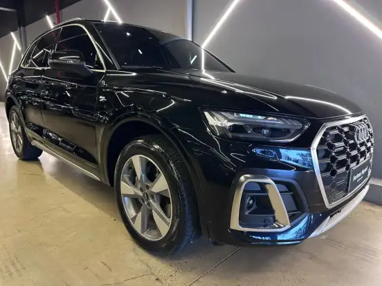 AUDI-Q5-2023