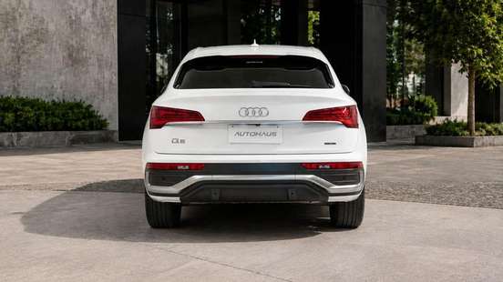 AUDI-Q5-2021