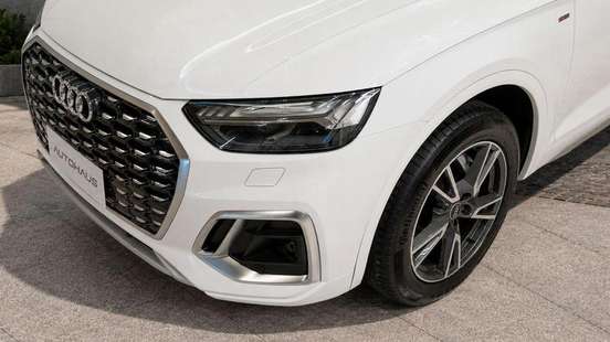 AUDI-Q5-2021