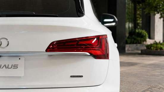 AUDI-Q5-2021