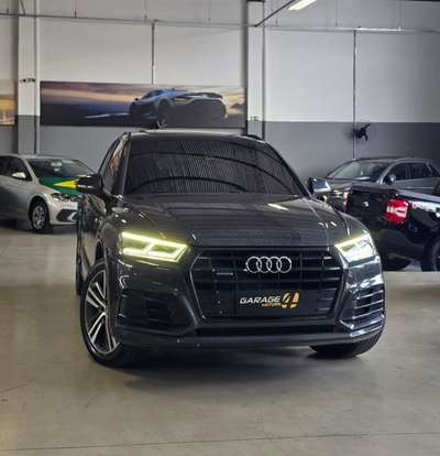 AUDI-Q5-2019