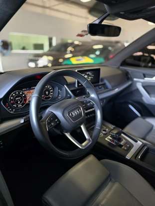AUDI-Q5-2019