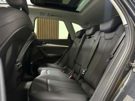 AUDI-Q5-2020