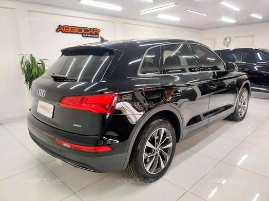 AUDI-Q5-2019