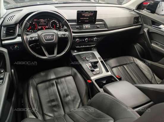 AUDI-Q5-2019