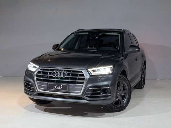 AUDI-Q5-2020