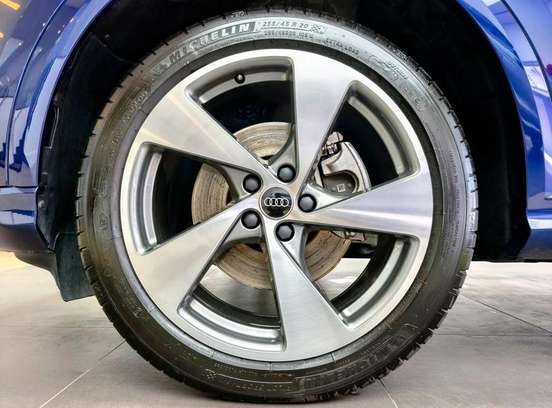 AUDI-Q5-2025