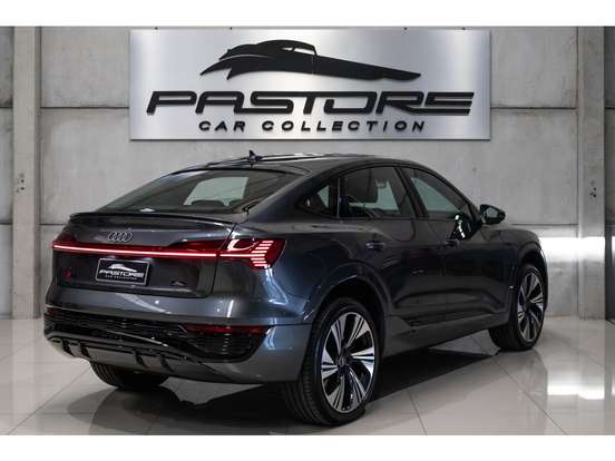 AUDI-Q8 E-TRON-2023
