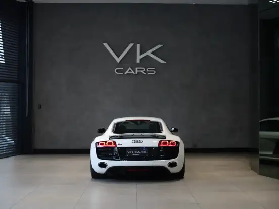 AUDI-R8-5.2 FSI QUATTRO V10 40V GASOLINA 2P R-TRONIC AUDI-R8-2011