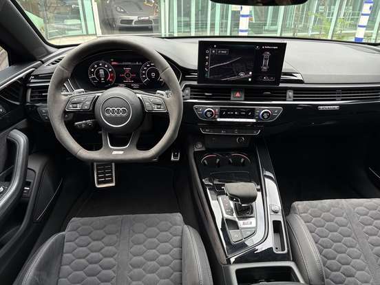 AUDI-RS5-2023