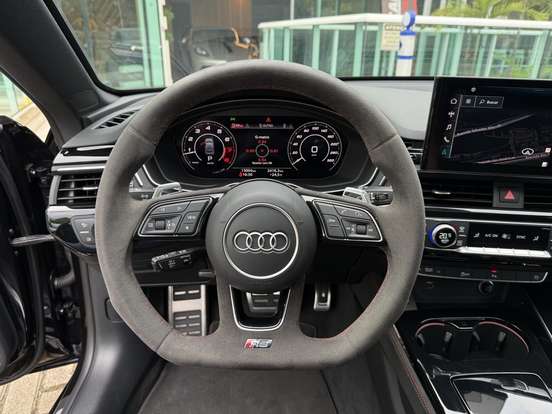 AUDI-RS5-2023
