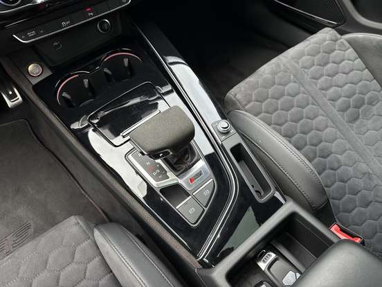 AUDI-RS5-2023