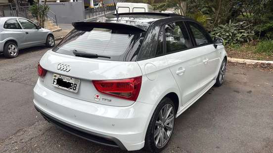 AUDI-A1-2014