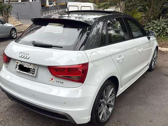 AUDI-A1-1.4 TFSI SPORTBACK AMBITION 16V 185CV GASOLINA 4P AUTOMÁTICO AUDI-A1-2014