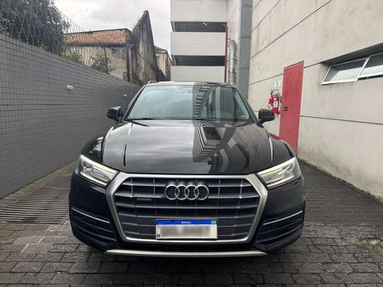 AUDI-Q5-2018