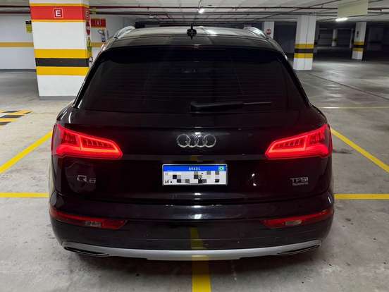 AUDI-Q5-2018