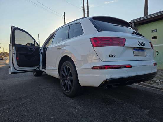 AUDI-Q7-3.0 TFSI AMBITION V6 24V GASOLINA 4P TIPTRONIC AUDI-Q7-2016