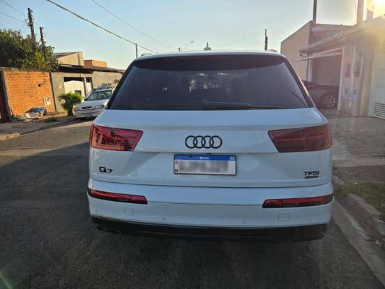 AUDI-Q7-3.0 TFSI AMBITION V6 24V GASOLINA 4P TIPTRONIC AUDI-Q7-2016