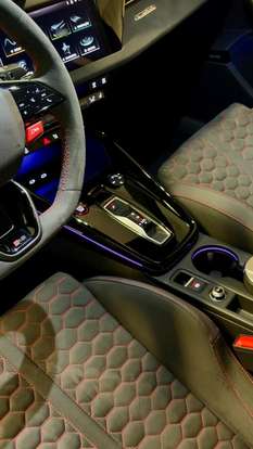 AUDI-RS3-2.5 TFSI GASOLINA SEDAN TRACK QUATTRO S-TRONIC AUDI-RS3-2025