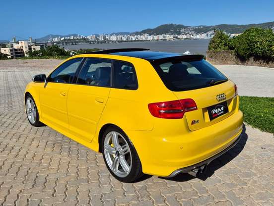 AUDI-S3-2010