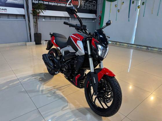 BAJAJ DOMINAR 250 