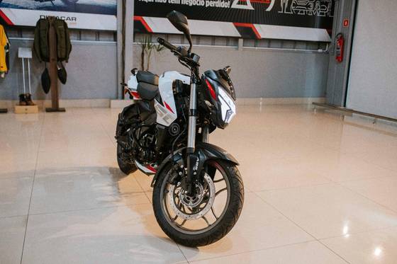 BAJAJ DOMINAR NS160 