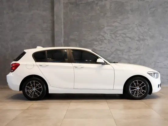 BMW-116i-1.6 16V TURBO GASOLINA 4P AUTOMÁTICO BMW-116i-2013