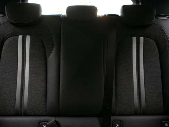 BMW-118i-1.5 12V GASOLINA SPORT GP STEPTRONIC BMW-118i-2019