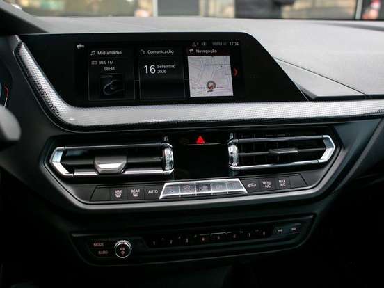 BMW-118i-1.5 12V GASOLINA SPORT GP STEPTRONIC BMW-118i-2019