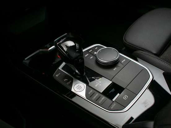 BMW-118i-1.5 12V GASOLINA SPORT GP STEPTRONIC BMW-118i-2019