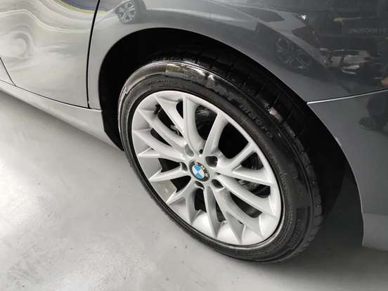 BMW-118i-1.6 URBAN LINE 16V TURBO GASOLINA 4P AUTOMÁTICO BMW-118i-2012