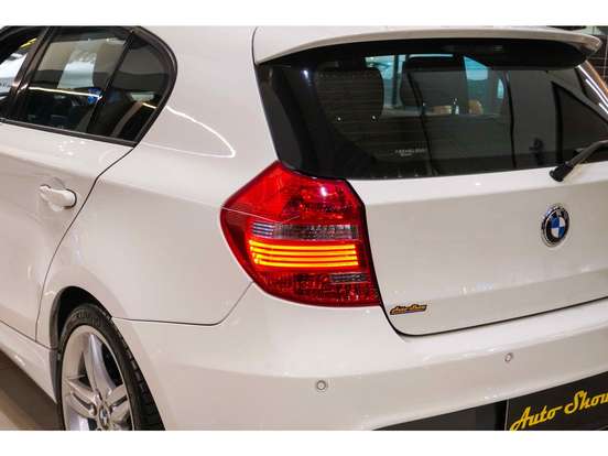 BMW-130i-2010