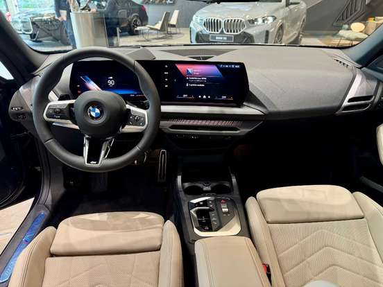 BMW-220i-2025