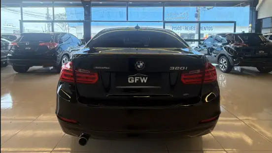 BMW-320i-2014