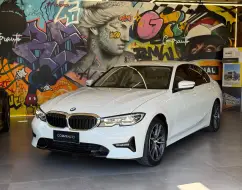 BMW 320i 2.0 16V TURBO GASOLINA SPORT AUTOMÁTICO BMW 320i 2.0 16V TURBO GASOLINA SPORT AUTOMÁTICO