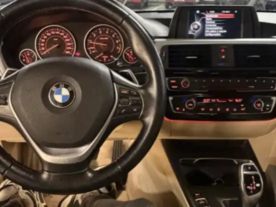 BMW-320i-2.0 SPORT GP 16V TURBO ACTIVE FLEX 4P AUTOMÁTICO BMW-320i-2016