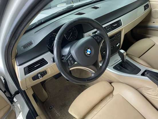 BMW-320i-2.0 16V GASOLINA 4P AUTOMÁTICO BMW-320i-2010