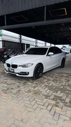 BMW-320i-2015