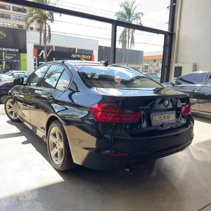 BMW-320i-2015