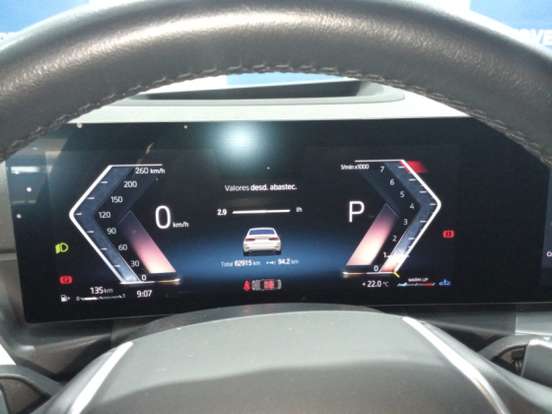 BMW-320i-2023