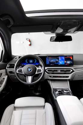 BMW-320i-2024