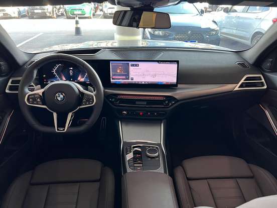 BMW-320i-2025