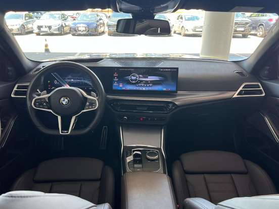 BMW-320i-2025