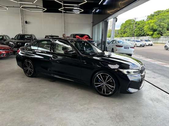 BMW-320i-2024